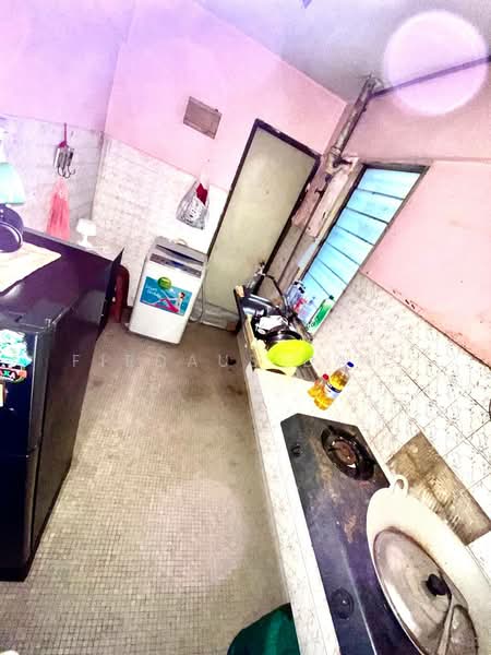 Rumah Flat untuk Dijual di Kelumpuk Camar - Firdaus Dauz - PropertyGuru.com.my