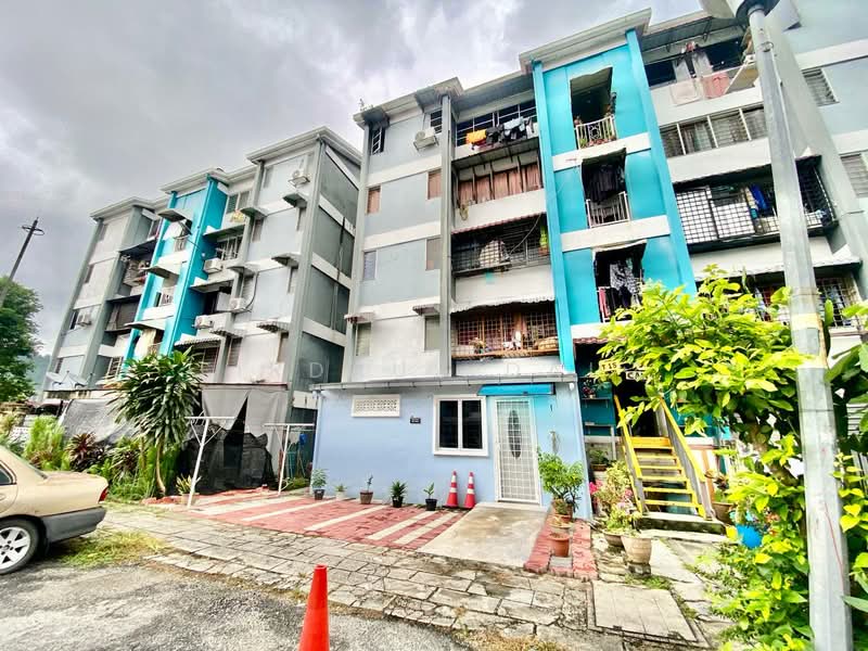 Rumah Flat untuk Dijual di Kelumpuk Camar - Firdaus Dauz - PropertyGuru.com.my