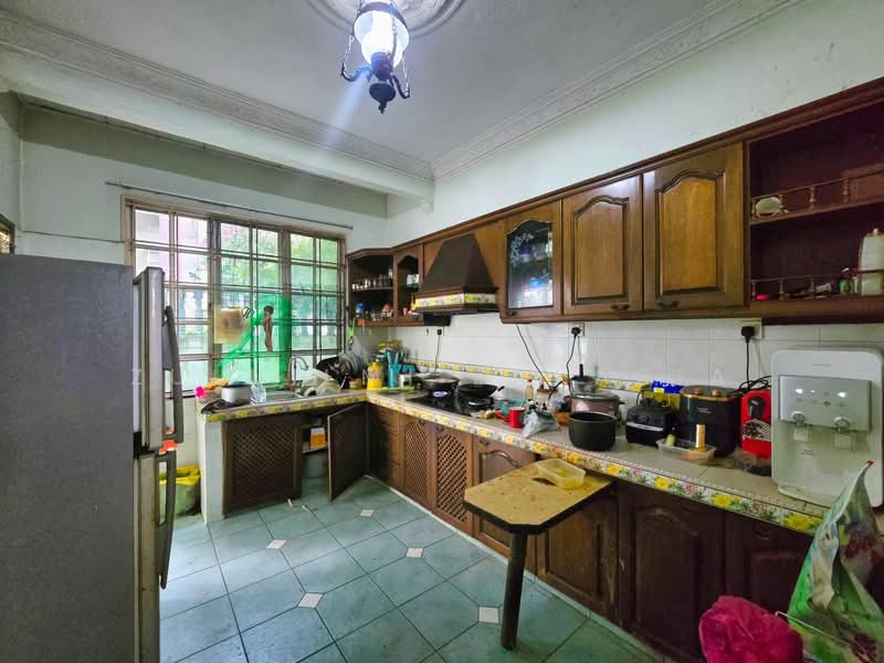 Bungalow for Sale in U6, Kampung Melayu Subang (Shah Alam) - Zulhilmi Zakaria - Kitchen - PropertyGuru.com.my