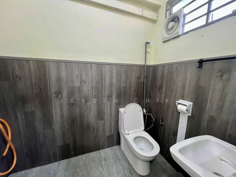 Rumah Teres 2 Tingkat untuk Dijual di Ampang (Selangor) - Jayden Chik - Bathroom - PropertyGuru.com.my