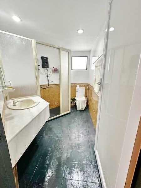 Condominium for Rent at The Vistana - Hacken Gan - Bathroom - PropertyGuru.com.my