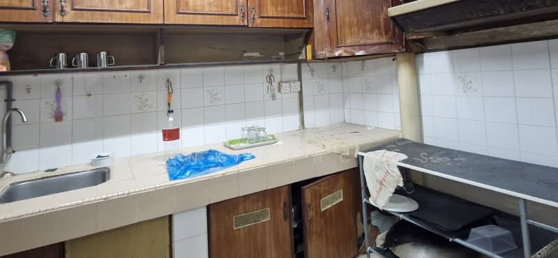 3-storey Terraced House for Sale in Kampung Lindungan (Sunway) - Frank Pancras - Kitchen - PropertyGuru.com.my
