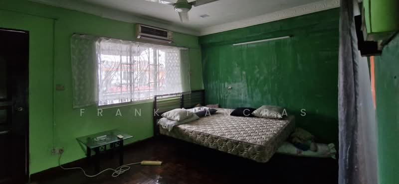 3-storey Terraced House for Sale in Kampung Lindungan (Sunway) - Frank Pancras - Bedroom - PropertyGuru.com.my