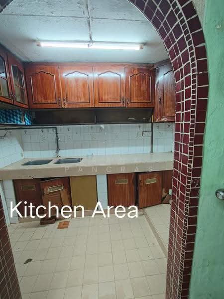 Rumah Teres 3-Tingkat untuk Dijual di Kampung Lindungan (Sunway) - Frank Pancras - Kitchen - PropertyGuru.com.my