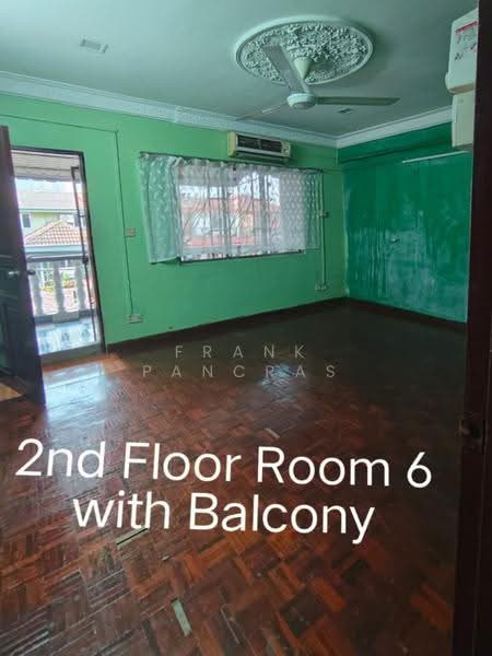 Rumah Teres 3-Tingkat untuk Dijual di Kampung Lindungan (Sunway) - Frank Pancras - Balcony - PropertyGuru.com.my