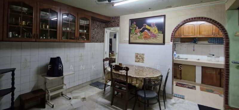 Rumah Teres 3-Tingkat untuk Dijual di Kampung Lindungan (Sunway) - Frank Pancras - Kitchen - PropertyGuru.com.my