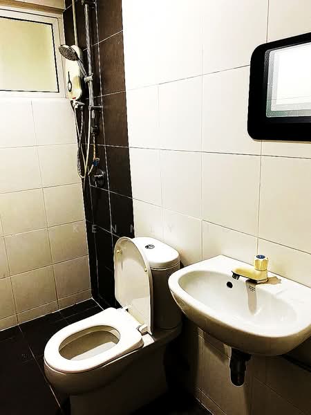 Servis Apartment untuk Disewa di Pacific Place - Kennly Ho - Bathroom - PropertyGuru.com.my