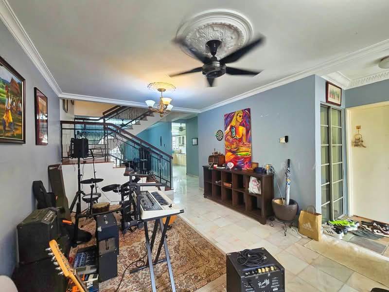 2.5-storey Terraced House for Sale in Bandar Sri Damansara (Selangor) - Zulhilmi Zakaria - Living Room - PropertyGuru.com.my
