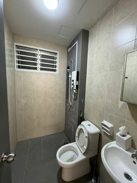 Apartment for Rent at Kalista 2 - Marcus Yeow - Bathroom - PropertyGuru.com.my