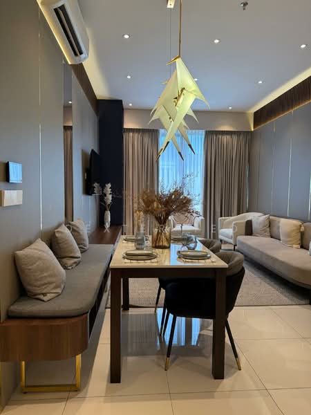 Servis Apartment untuk Disewa di Four Seasons Place - Dexter Teo - Living Room - PropertyGuru.com.my