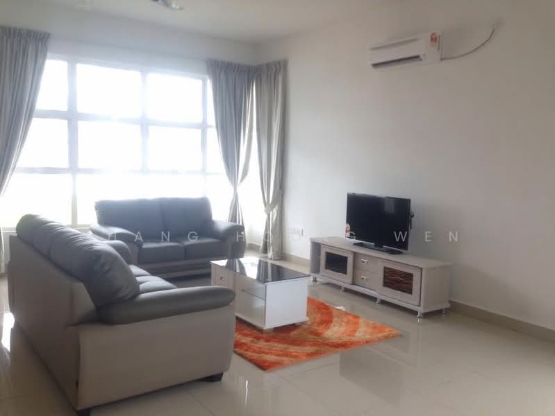 Rumah Berkembar untuk Dijual di Taman Desaru Utama (Pengerang) - Chang Hoong Wen - Living Room - PropertyGuru.com.my