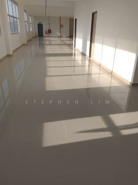 Detached Factory for Sale in Taman Industri Alam Jaya (Puncak Alam) - Stephen Lim - Corridor - PropertyGuru.com.my