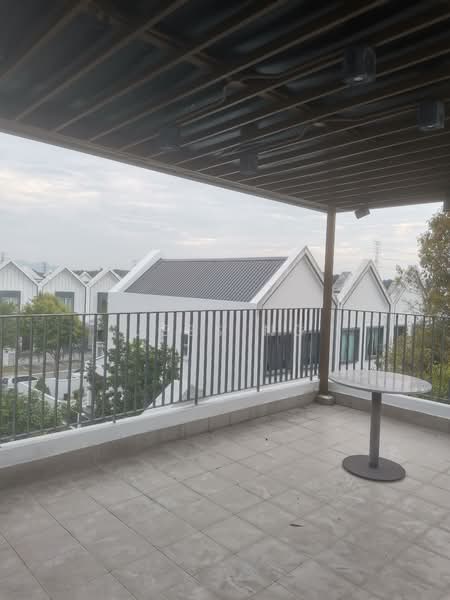 2-storey Terraced House for Sale in Semenyih (Selangor) - jess ng - Balcony - PropertyGuru.com.my