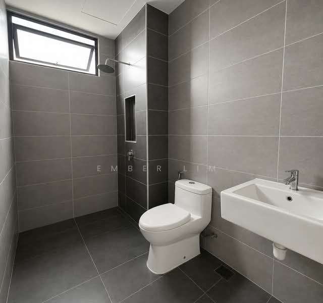 Service Residence for Sale at Marina Residence - Ember Lim - Bathroom - PropertyGuru.com.my