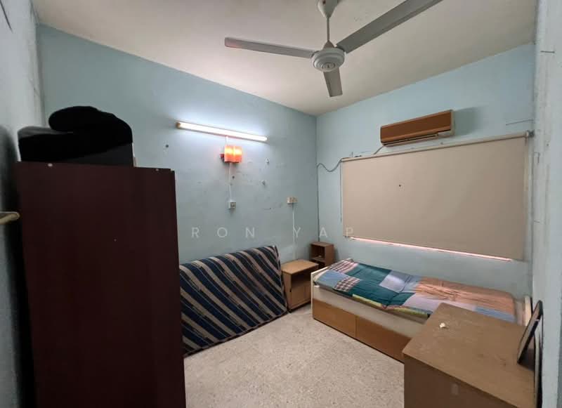 2-storey Terraced House for Sale in SS2 (Petaling Jaya) - Ron Yap - Bedroom - PropertyGuru.com.my