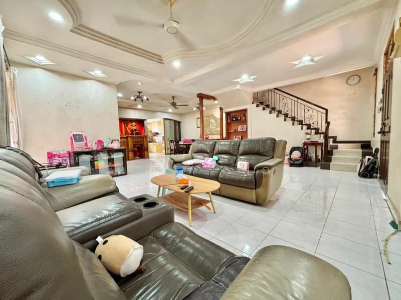 Rumah Teres untuk Dijual di Taman Desa Tebrau (Tebrau) - Cynthia Chong - Living Room - PropertyGuru.com.my