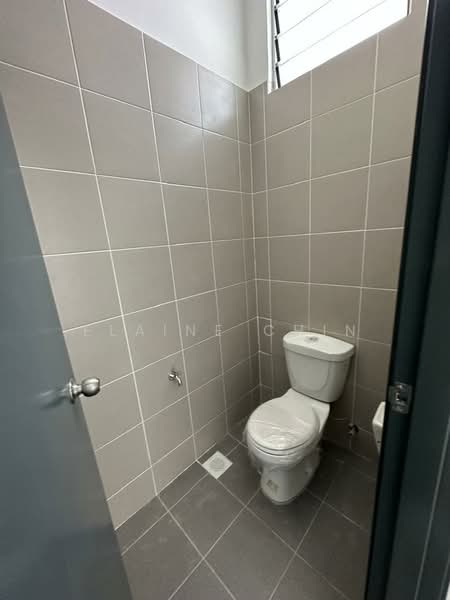 Kedai untuk Disewa di Alam Suria (Puncak Alam) - Elaine Chin - Bathroom - PropertyGuru.com.my