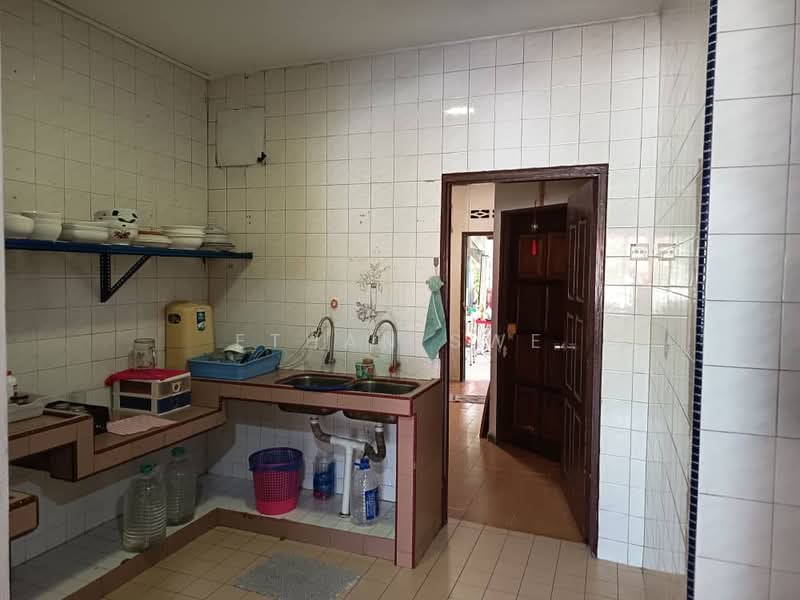 Rumah Teres 2 Tingkat untuk Dijual di Kampung Batu Muda (Batu Caves) - Ethan Swe - Kitchen - PropertyGuru.com.my