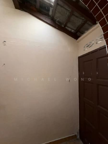 1-storey Terraced House for Sale in Bandar Baru Sungai Buloh (Sungai Buloh) - Michael Wong - Entrance - PropertyGuru.com.my