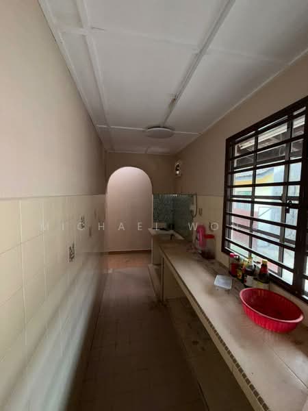 1-storey Terraced House for Sale in Bandar Baru Sungai Buloh (Sungai Buloh) - Michael Wong - Kitchen - PropertyGuru.com.my