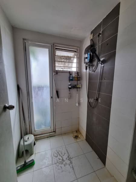 Condominium for Sale at Casa Tropika - Ethan Swe - Bathroom - PropertyGuru.com.my