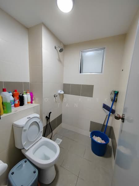 Apartment for Sale at Seri Kasturi Apartments - Yeong Khek Tan - Bathroom - PropertyGuru.com.my