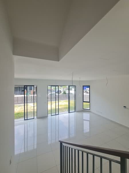 3-storey Terraced House for Rent in Sunway (Selangor) - Shu Wai - Living Room - PropertyGuru.com.my