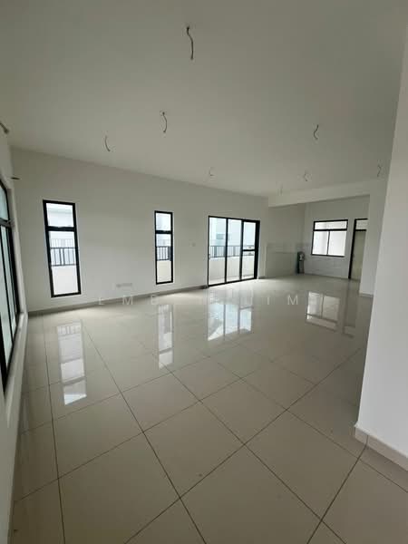 Semi-Detached House for Sale in Taman Mutiara Rini (Skudai) - Ember Lim - Living Room - PropertyGuru.com.my