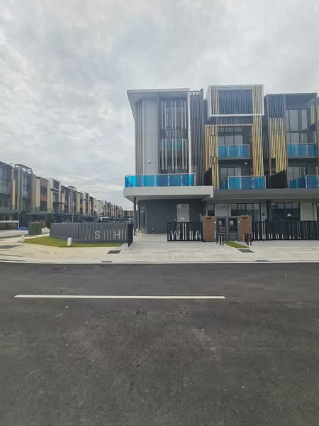 3-storey Terraced House for Sale in Bukit Jalil (Kuala Lumpur) - Shu Wai - Exterior - PropertyGuru.com.my