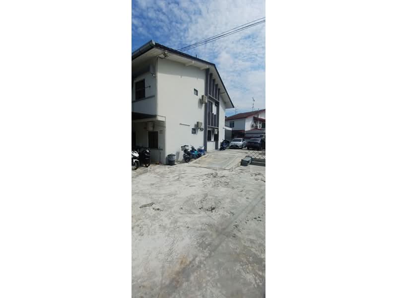 Rumah Teres 2 Tingkat untuk Dijual di Taman Pelangi (Johor Bahru) - Eric Tee - Exterior - PropertyGuru.com.my