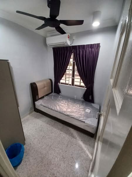Rumah Teres 2 Tingkat untuk Dijual di Taman Pelangi (Johor Bahru) - Eric Tee - Bedroom - PropertyGuru.com.my