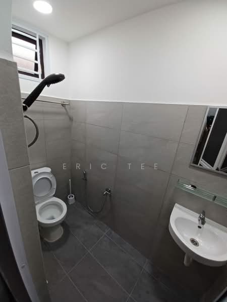 Rumah Teres 2 Tingkat untuk Dijual di Taman Pelangi (Johor Bahru) - Eric Tee - Bathroom - PropertyGuru.com.my