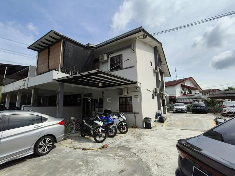 Rumah Teres 2 Tingkat untuk Dijual di Taman Pelangi (Johor Bahru) - Eric Tee - Exterior - PropertyGuru.com.my