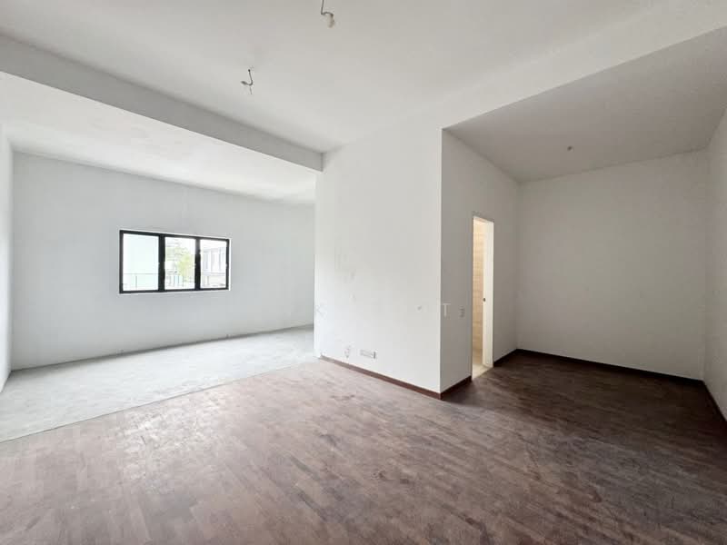 Cluster House for Sale in Setia Tropika (Johor Bahru) - Yik Tat - PropertyGuru.com.my