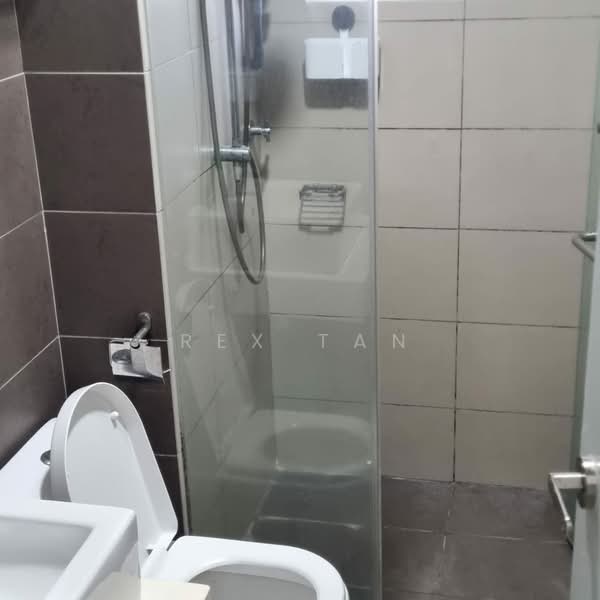 Servis Apartment untuk Disewa di Sentrio Pandan - Rex Tan - Bathroom - PropertyGuru.com.my