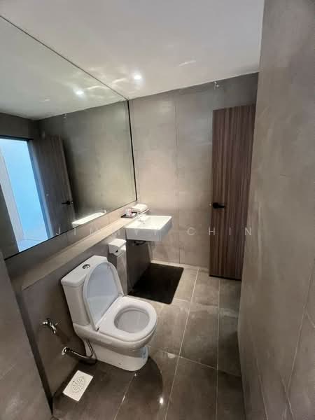 Pangsapuri untuk Dijual di TorQuay @ Roxy Sematan - Jimmyy Chin - Bathroom - PropertyGuru.com.my