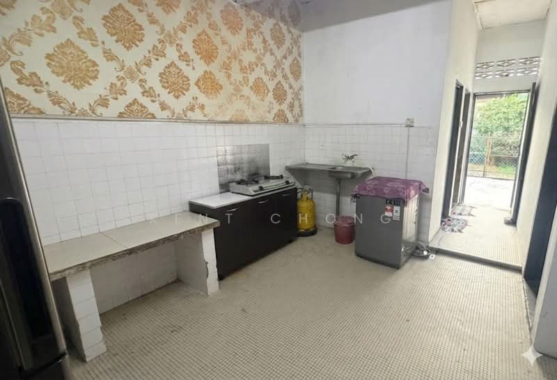1-storey Terraced House for Sale in Bandar Rinching (Semenyih) - Kent Chong - Kitchen - PropertyGuru.com.my