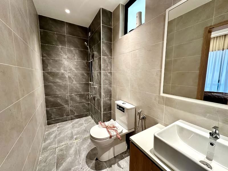 Service Residence for Sale at Daya 1 Residences (D1R), TD Central - Shishi . - PropertyGuru.com.my