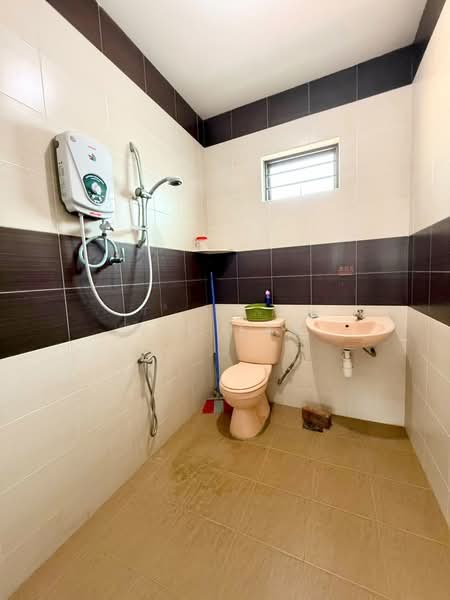 Rumah Teres 2 Tingkat untuk Dijual di Taman Pelangi (Johor Bahru) - Yik Tat - PropertyGuru.com.my