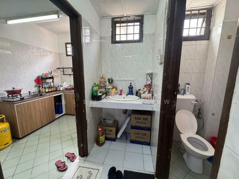 2-storey Terraced House for Sale in Tebrau (Johor) - Albert Liew - Kitchen - PropertyGuru.com.my