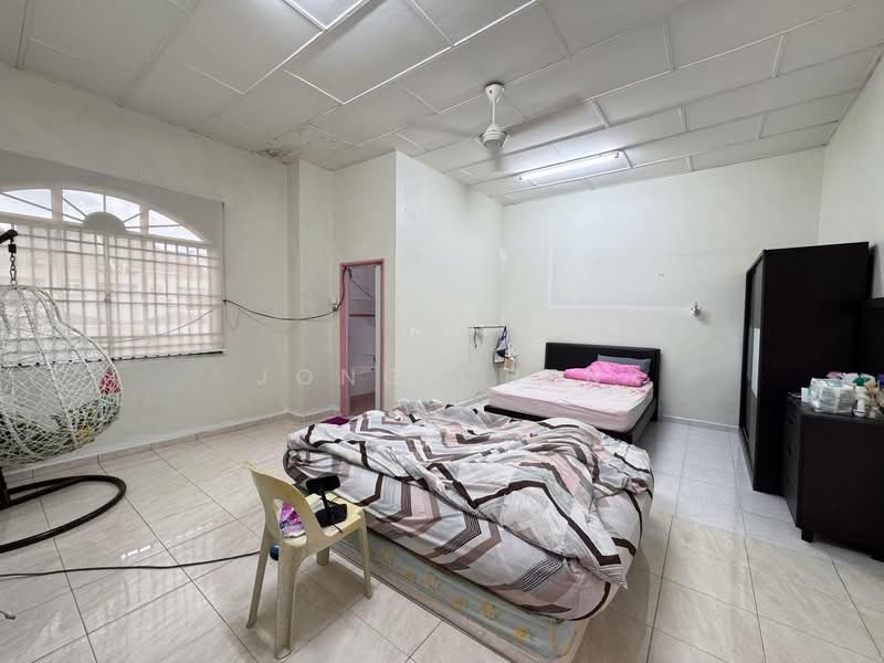 Rumah Teres 2 Tingkat untuk Dijual di Taman Pulai Utama (Skudai) - Jong Chen - Bedroom - PropertyGuru.com.my
