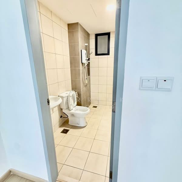 Service Residence for Rent at ANYA at Shorea Park - Derrick Yeong - Bathroom - PropertyGuru.com.my