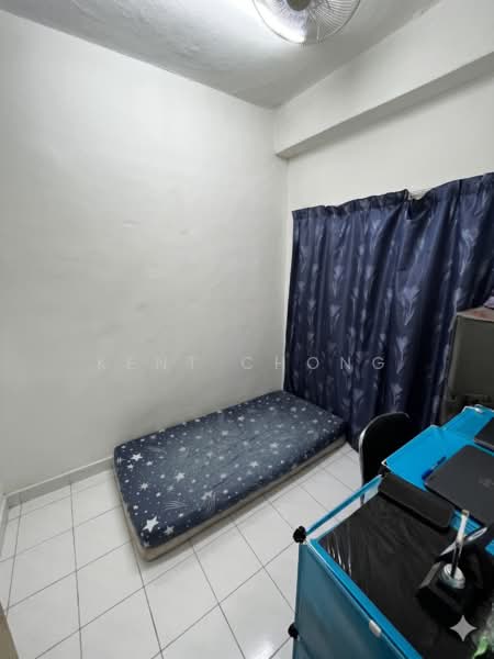 Pangsapuri untuk Dijual di Taman Lembah Maju 600 Apartment - Kent Chong - Bedroom - PropertyGuru.com.my