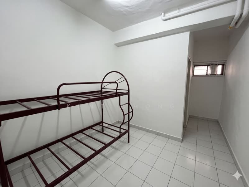 Pangsapuri untuk Dijual di Taman Lembah Maju 600 Apartment - Kent Chong - Bedroom - PropertyGuru.com.my