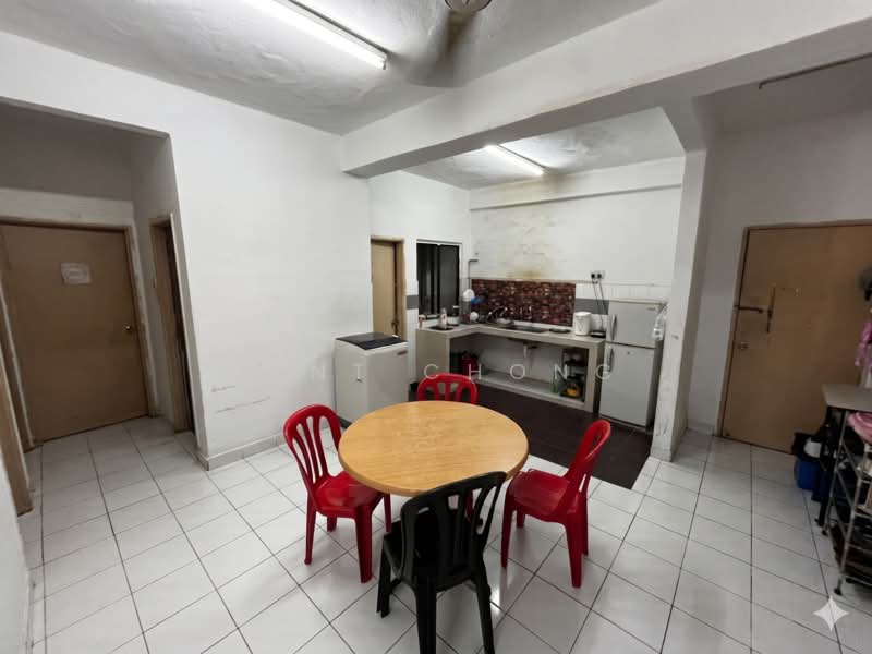 Pangsapuri untuk Dijual di Taman Lembah Maju 600 Apartment - Kent Chong - Kitchen - PropertyGuru.com.my