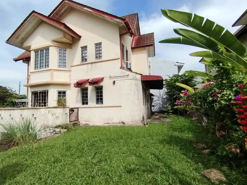 2.5-storey Terraced House for Sale in Taman Setiawangsa (Setiawangsa) - Wan Azemi Wan Daud - Exterior - PropertyGuru.com.my