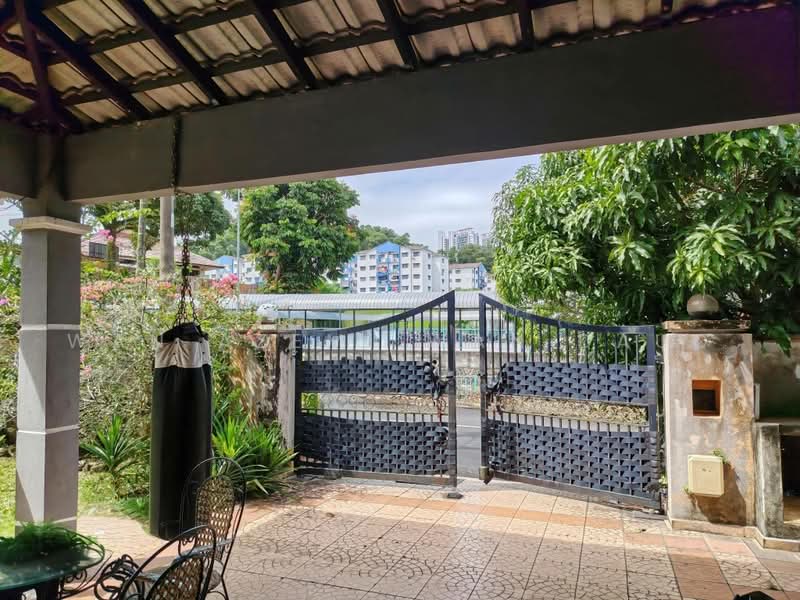 2.5-storey Terraced House for Sale in Taman Setiawangsa (Setiawangsa) - Wan Azemi Wan Daud - Exterior - PropertyGuru.com.my
