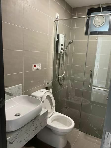 Kondominium untuk Disewa di Setia Sky Ville - Alex Lim - Bathroom - PropertyGuru.com.my