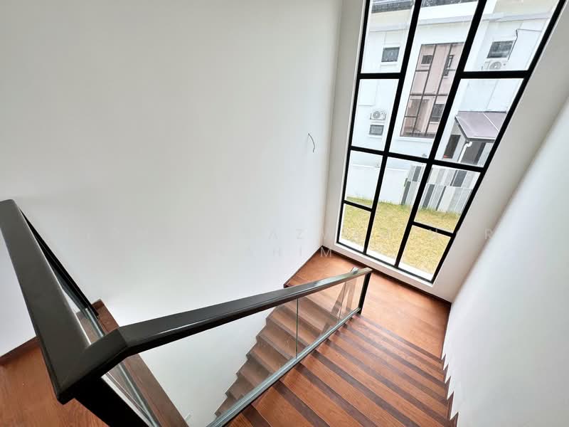Rumah Banglo untuk Dijual di Alam Sari (Bangi) - Herman Sazwan Nor Rahim - Stair - PropertyGuru.com.my