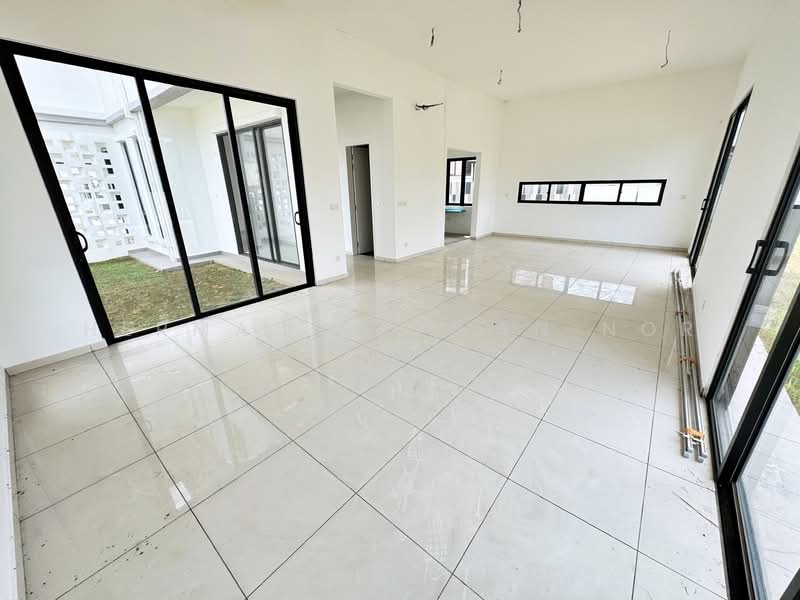 Rumah Banglo untuk Dijual di Alam Sari (Bangi) - Herman Sazwan Nor Rahim - Living Room - PropertyGuru.com.my
